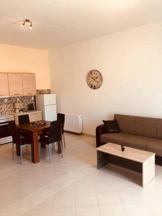 Paradeísion River'S Apartments מראה חיצוני תמונה