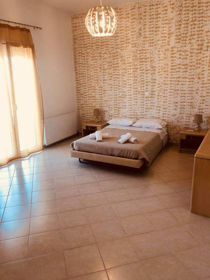 Paradeísion River'S Apartments מראה חיצוני תמונה