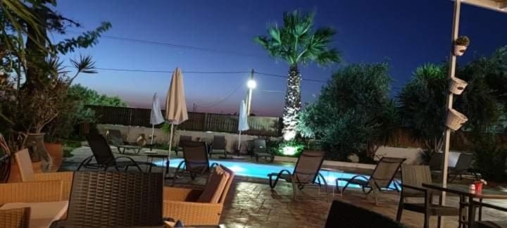 Paradeísion River'S Apartments מראה חיצוני תמונה