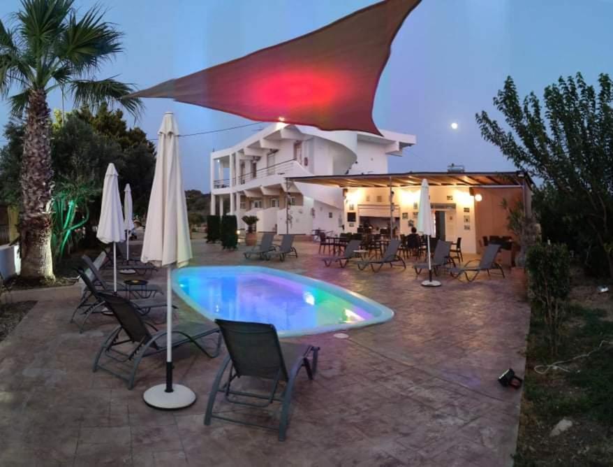 Paradeísion River'S Apartments מראה חיצוני תמונה