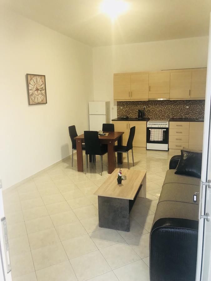 Paradeísion River'S Apartments מראה חיצוני תמונה