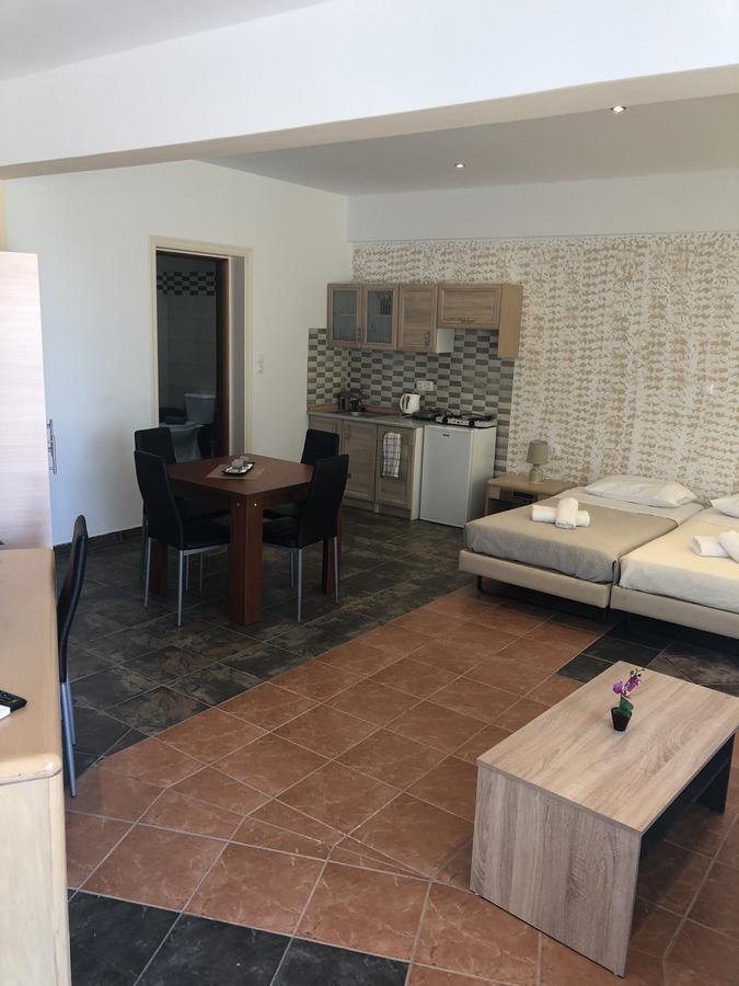 Paradeísion River'S Apartments מראה חיצוני תמונה