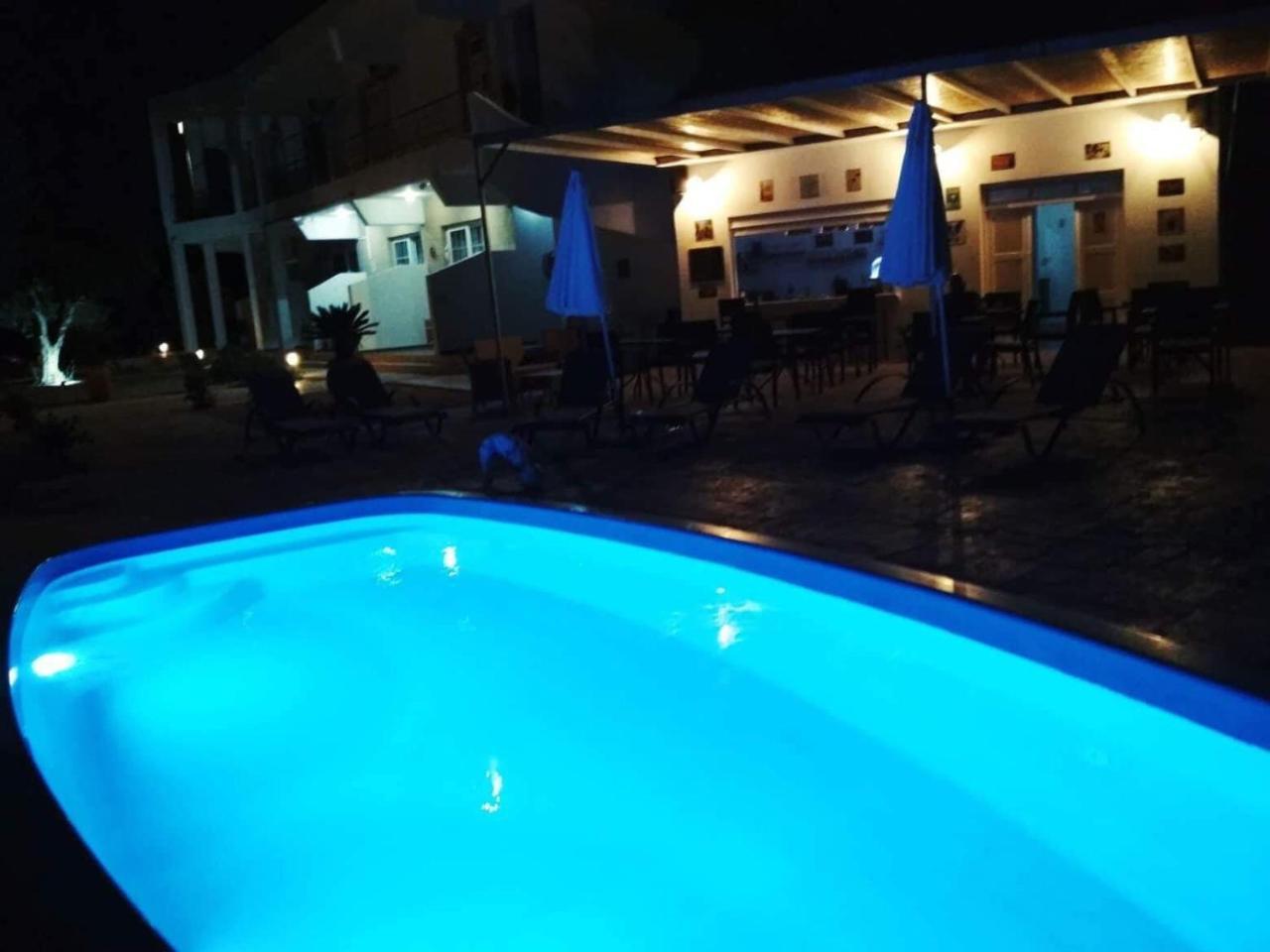 Paradeísion River'S Apartments מראה חיצוני תמונה
